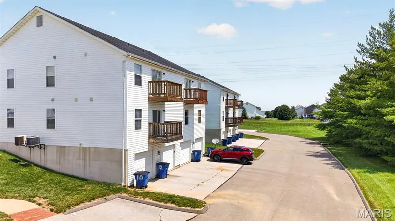 10 Homefield Gardens Drive #17N, O'Fallon, MO 63366 — listing photo 26 of 48