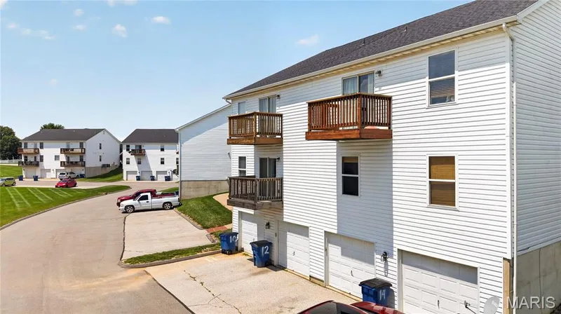 10 Homefield Gardens Drive #17N, O'Fallon, MO 63366 — listing photo 28 of 48