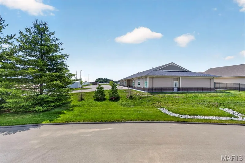 10 Homefield Gardens Drive #17N, O'Fallon, MO 63366 — listing photo 30 of 48