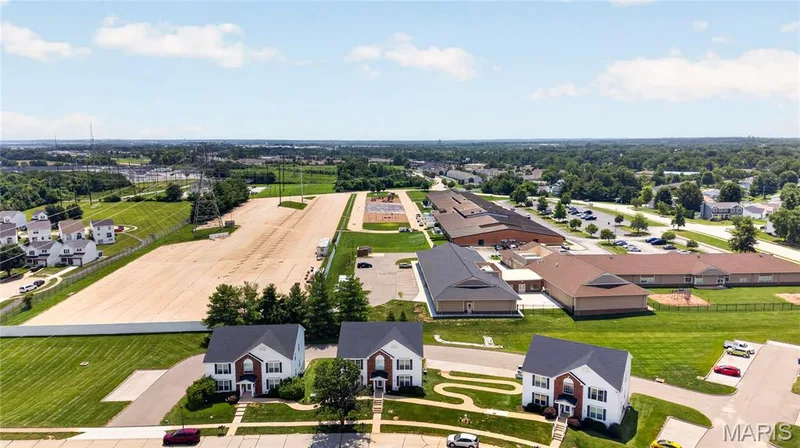 10 Homefield Gardens Drive #17N, O'Fallon, MO 63366 — listing photo 32 of 48