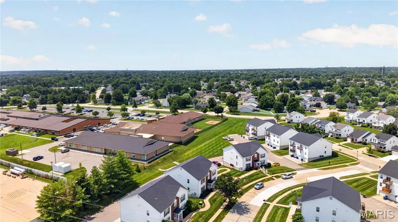 10 Homefield Gardens Drive #17N, O'Fallon, MO 63366 — listing photo 34 of 48
