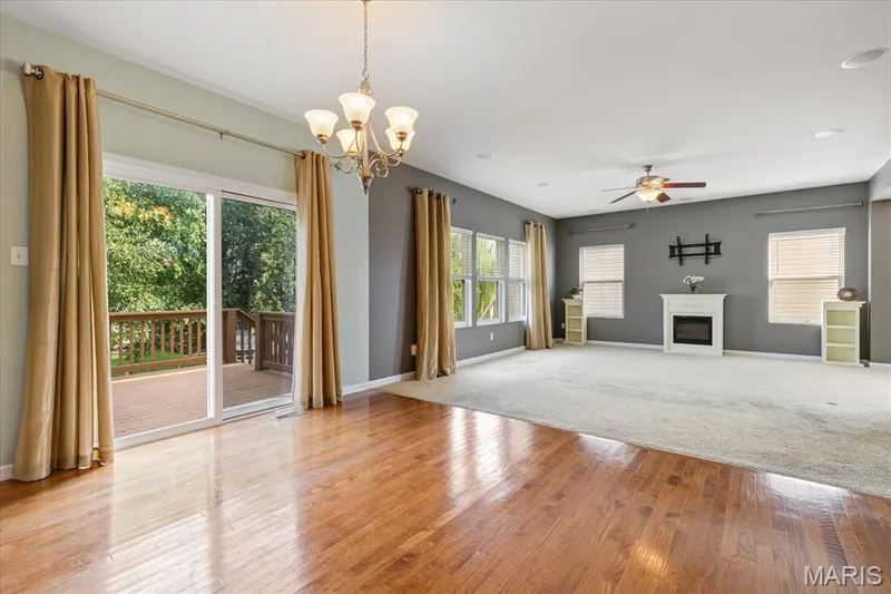 Convenient Access to Deck and Back Yard! — 1744 Briarmanor Drive, Lake St. Louis, MO 63367