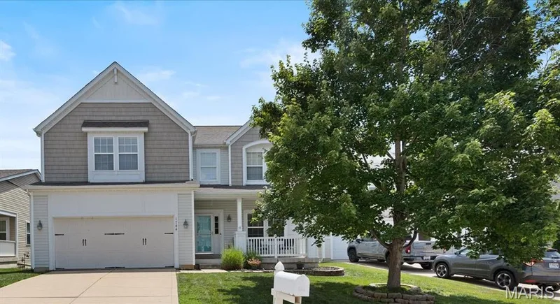 Located at End of Cozy Cul E Sac! — 1744 Briarmanor Drive, Lake St. Louis, MO 63367