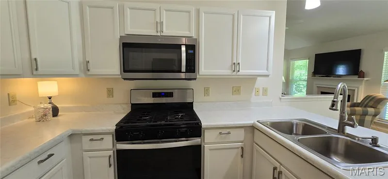 30 Sterling Pointe Drive #22A, St Charles, MO 63301 — listing photo 11 of 43
