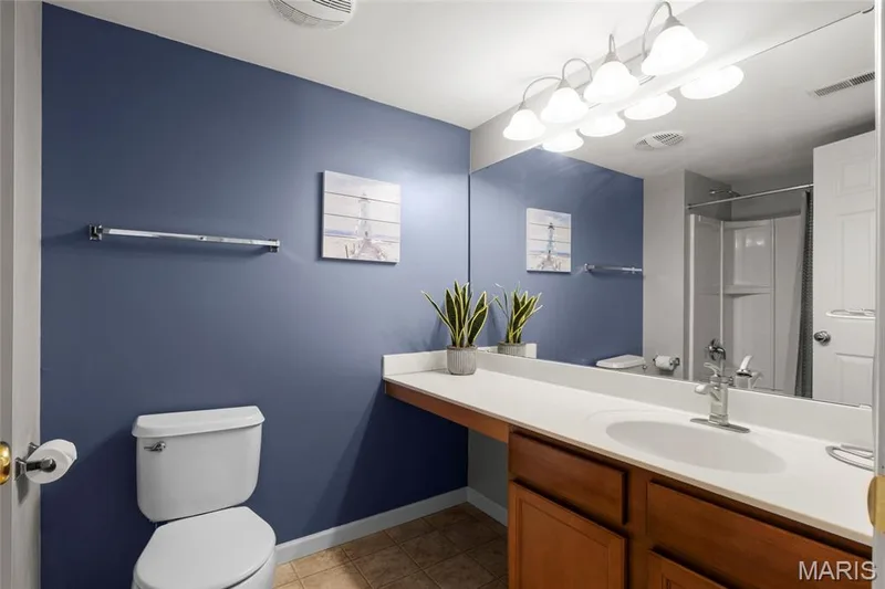 2nd Full Bathroom — 1233 Saravalle Drive, St Peters, MO 63376