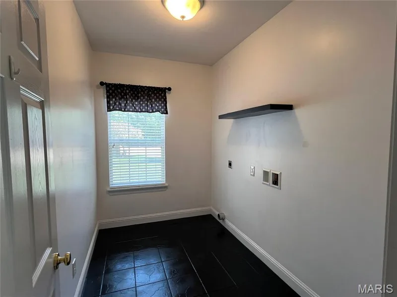 102 Riparian Drive, O'Fallon, MO 63368 — listing photo 12 of 29
