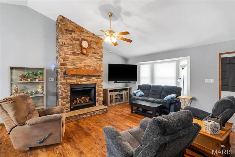 59 McClay Trail Drive, St Peters, MO 63376 — listing photo 12 of 38