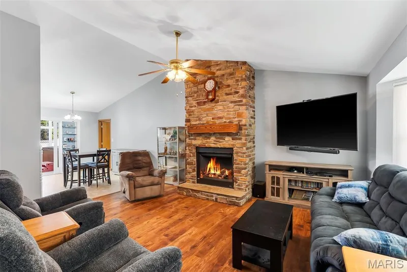 59 McClay Trail Drive, St Peters, MO 63376 — listing photo 15 of 38