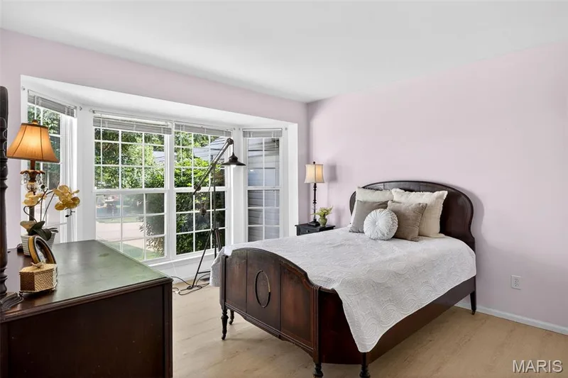 1317 Pine Bluff Drive, St Charles, MO 63304 — listing photo 10 of 42