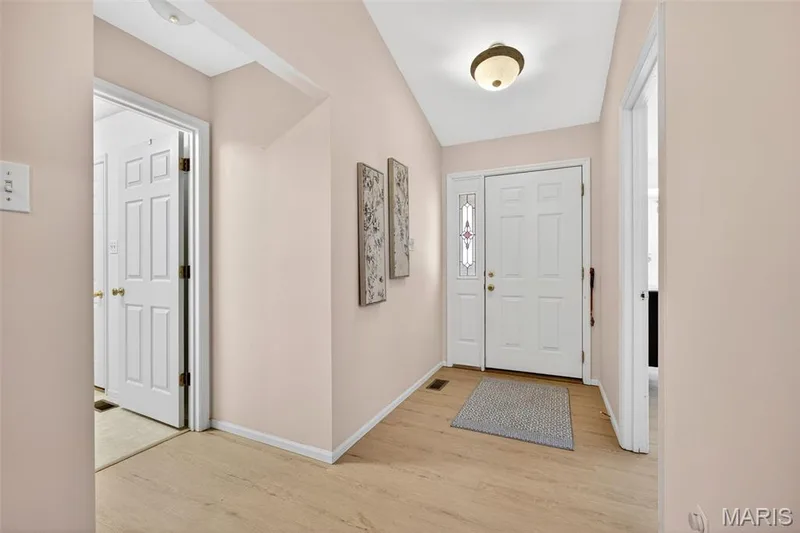 1317 Pine Bluff Drive, St Charles, MO 63304 — listing photo 12 of 42