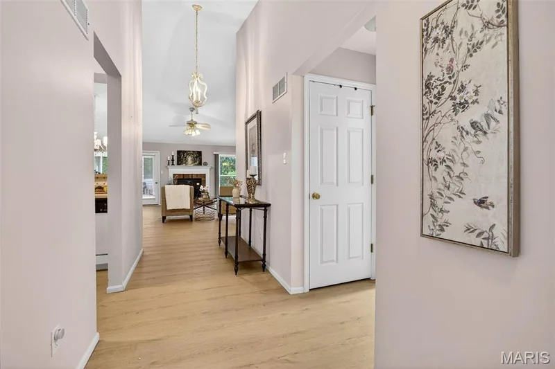 1317 Pine Bluff Drive, St Charles, MO 63304 — listing photo 13 of 42