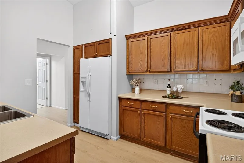 1317 Pine Bluff Drive, St Charles, MO 63304 — listing photo 19 of 42