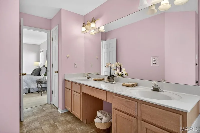 1317 Pine Bluff Drive, St Charles, MO 63304 — listing photo 29 of 42