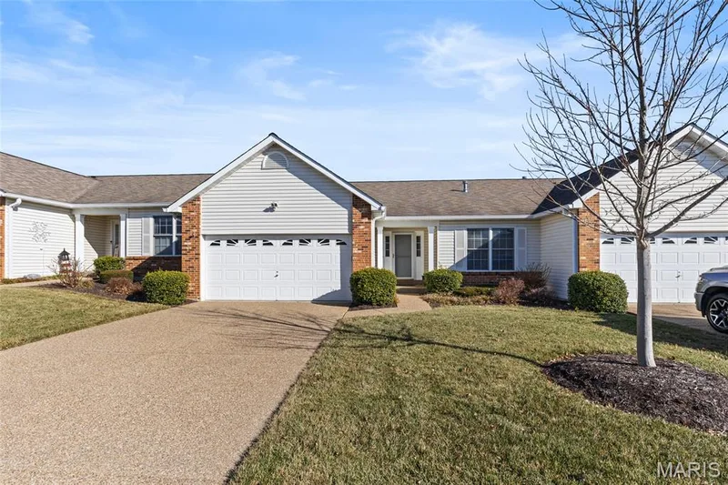 2614 Samuel Drive #711C, Dardenne Prairie, MO — listing photo 1