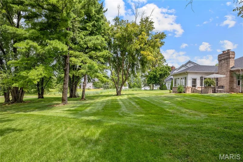 63 Leinster Hill Lane, Weldon Spring, MO 63304 — listing photo 6 of 40