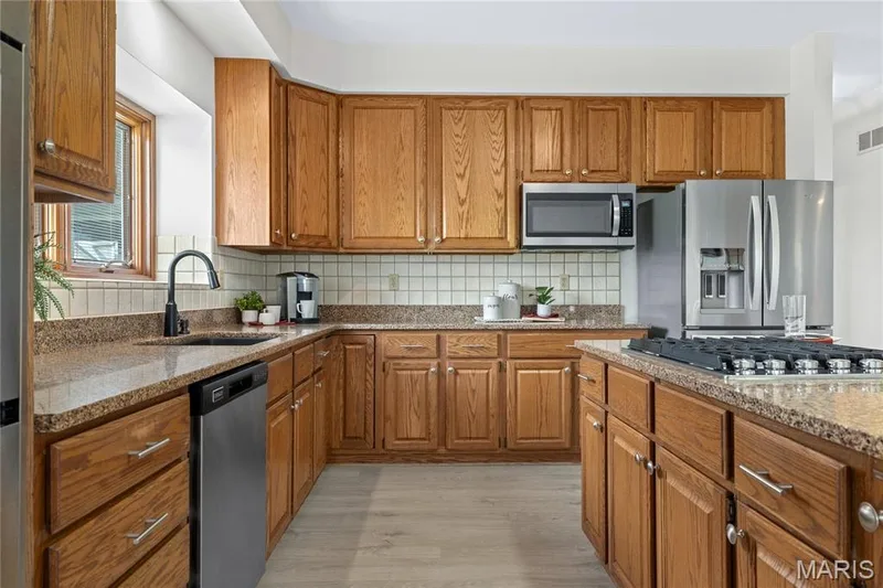 63 Leinster Hill Lane, Weldon Spring, MO 63304 — listing photo 18 of 40