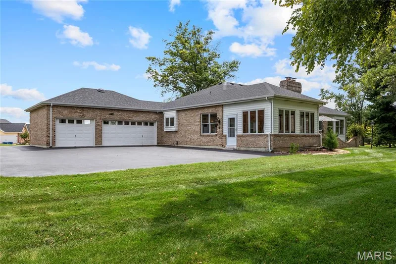 63 Leinster Hill Lane, Weldon Spring, MO 63304 — listing photo 37 of 40
