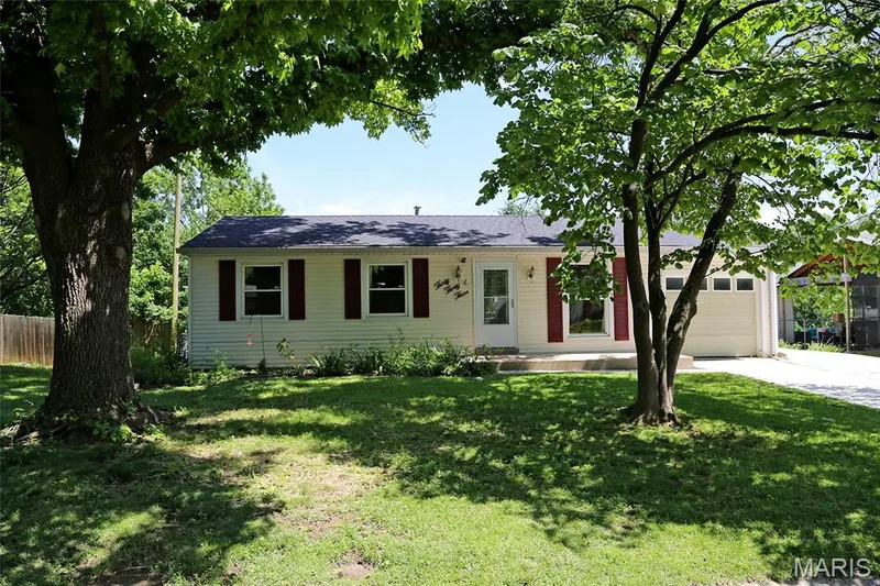 3033 Saint Babette Lane, St Charles, MO 63301 — listing photo 1 of 25