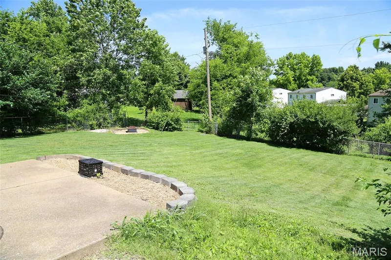 3033 Saint Babette Lane, St Charles, MO 63301 — listing photo 22 of 25