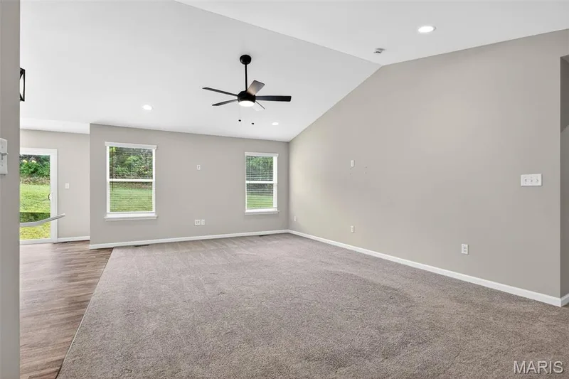 112 Creek Haven Court, Lake St. Louis, MO 63367 — listing photo 13 of 45