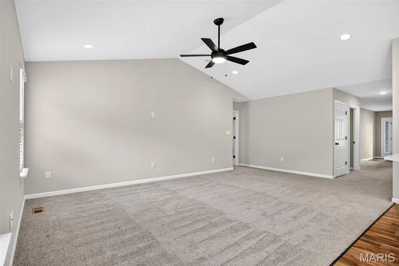 112 Creek Haven Court, Lake St. Louis, MO 63367 — listing photo 26 of 45