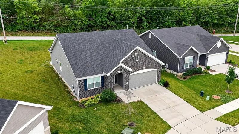 112 Creek Haven Court, Lake St. Louis, MO 63367 — listing photo 37 of 45