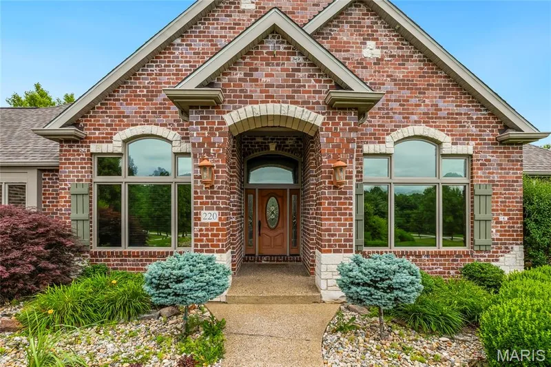 220 Northlind Drive, Defiance, MO 63341 — listing photo 2 of 79