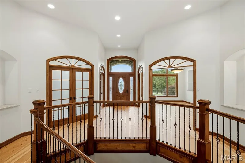 220 Northlind Drive, Defiance, MO 63341 — listing photo 3 of 79