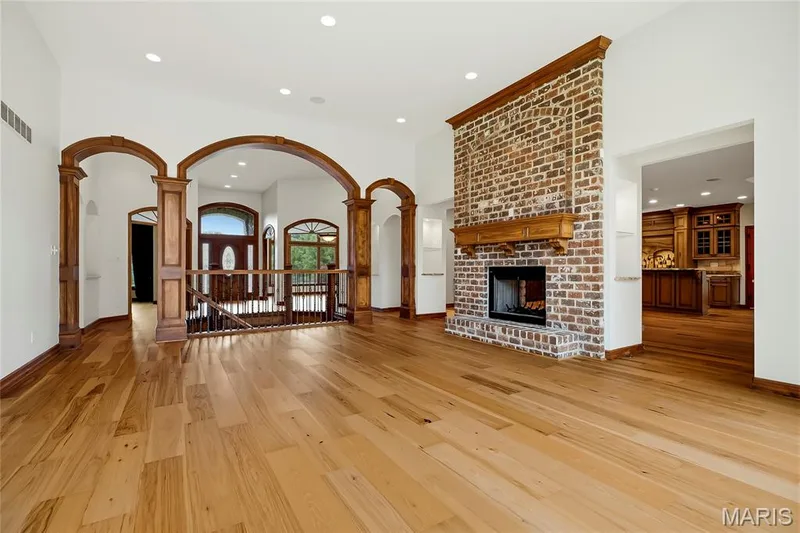 220 Northlind Drive, Defiance, MO 63341 — listing photo 8 of 79