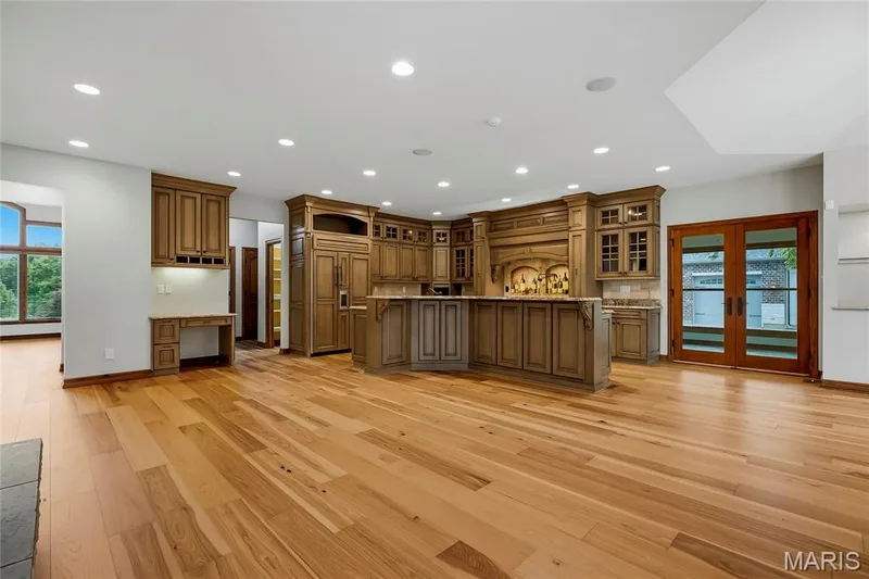 220 Northlind Drive, Defiance, MO 63341 — listing photo 9 of 79