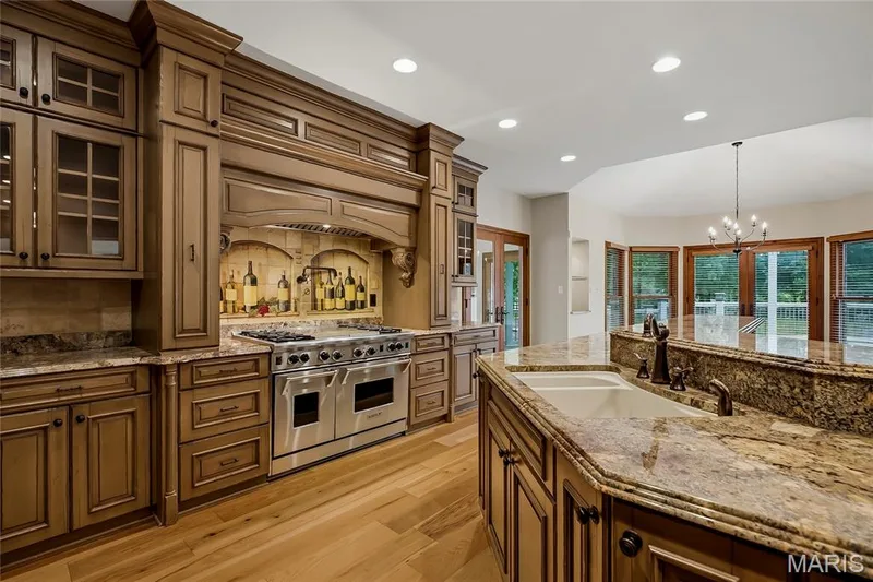 220 Northlind Drive, Defiance, MO 63341 — listing photo 10 of 79