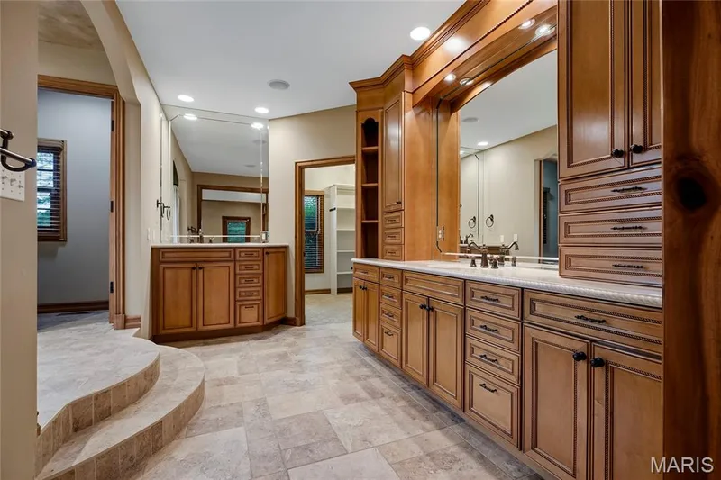 220 Northlind Drive, Defiance, MO 63341 — listing photo 18 of 79