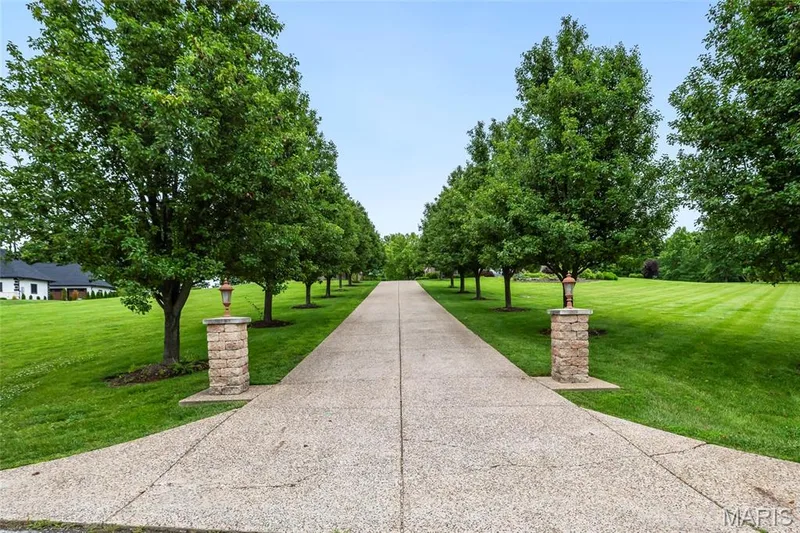 220 Northlind Drive, Defiance, MO 63341 — listing photo 47 of 79