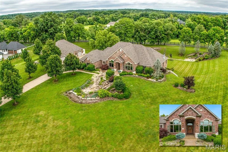 220 Northlind Drive, Defiance, MO β listing photo 1