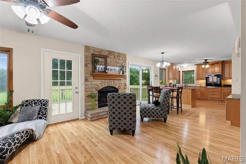 2404 Stoney Brook Drive, O'Fallon, MO 63368 — listing photo 15 of 62