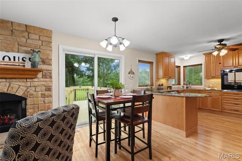 2404 Stoney Brook Drive, O'Fallon, MO 63368 — listing photo 16 of 62