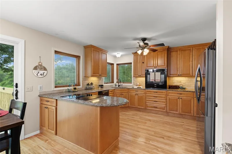 2404 Stoney Brook Drive, O'Fallon, MO 63368 — listing photo 18 of 62