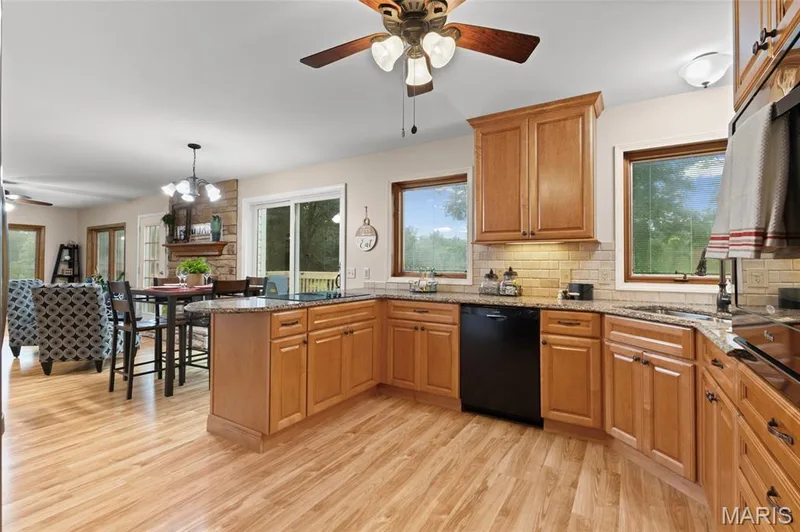 2404 Stoney Brook Drive, O'Fallon, MO 63368 — listing photo 20 of 62