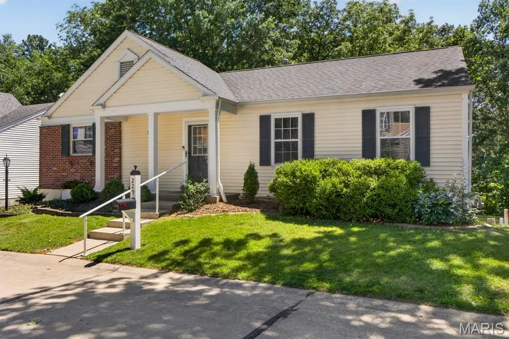 229 Coachman Way, O'Fallon, MO 63368 — listing photo 1 of 42