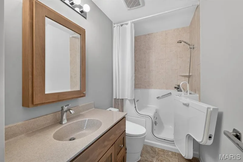 229 Coachman Way, O'Fallon, MO 63368 — listing photo 22 of 42