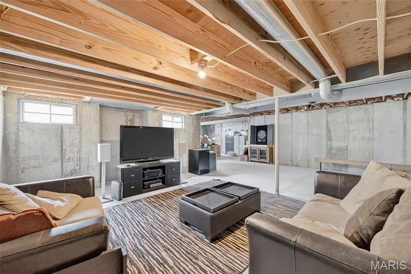 Loads of space in the unfinished lower level. — 2024 Meadowbrook Way Drive, Chesterfield, MO 63017