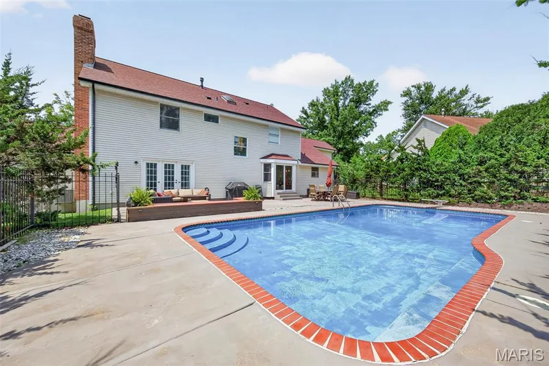 2024 Meadowbrook Way Drive, Chesterfield, MO 63017 — listing photo 5 of 40
