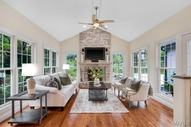Hearth Room — 17 West Drive, Chesterfield, MO 63017