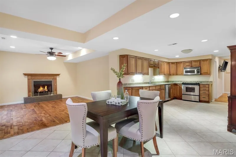 17 West Drive, Chesterfield, MO 63017 — listing photo 41 of 73