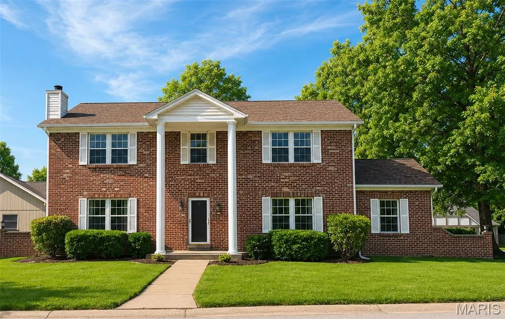 110 Antoinette Terrace, Lake St. Louis, MO 63367 — listing photo 1 of 51