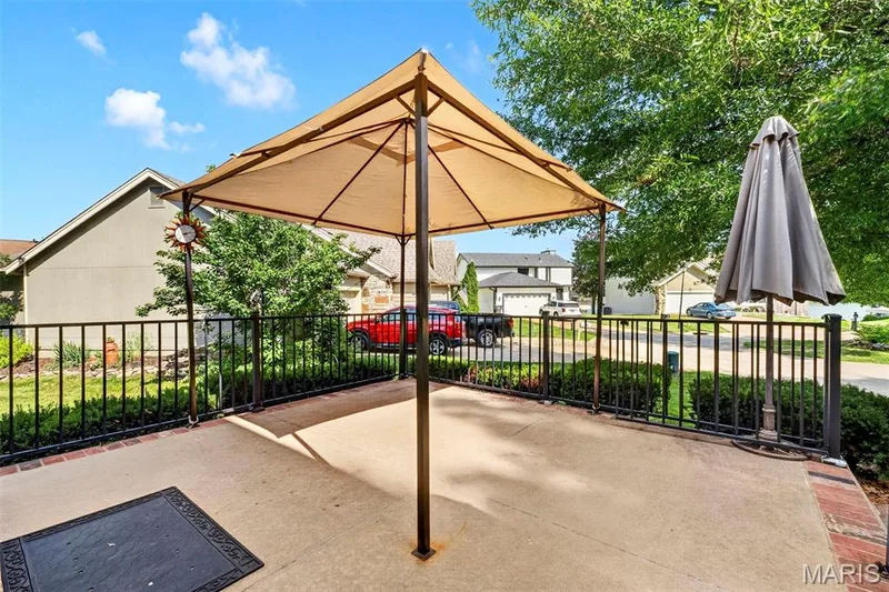 110 Antoinette Terrace, Lake St. Louis, MO 63367 — listing photo 12 of 51