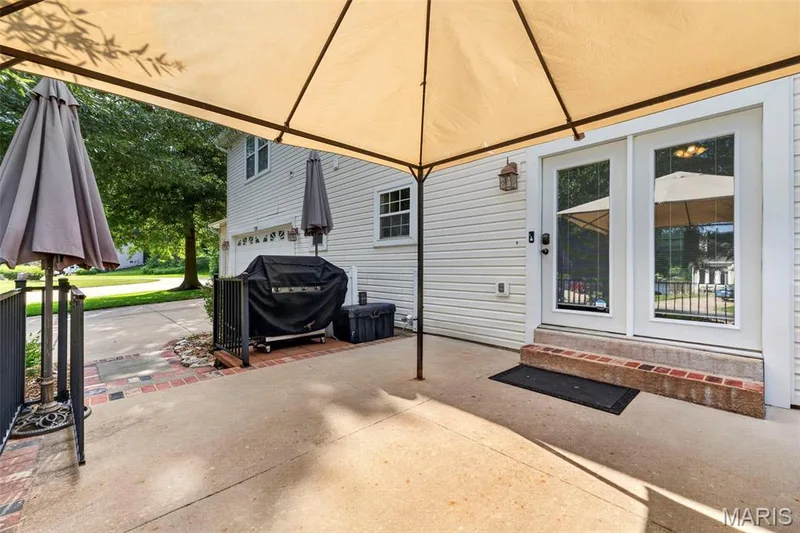 110 Antoinette Terrace, Lake St. Louis, MO 63367 — listing photo 13 of 51