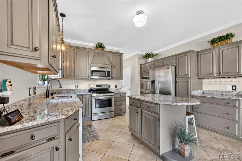 110 Antoinette Terrace, Lake St. Louis, MO 63367 — listing photo 18 of 51