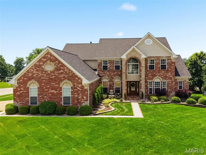 208 Kings Mill Court, Dardenne Prairie, MO 63368 — listing photo 1 of 98