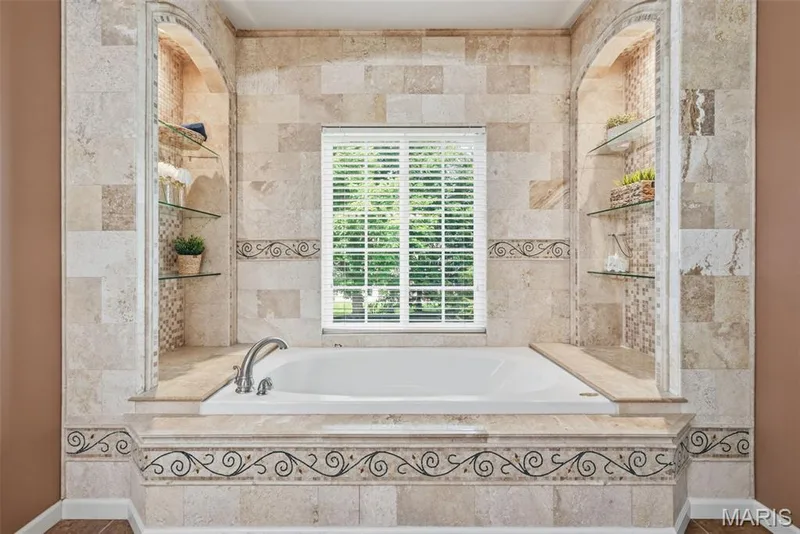 208 Kings Mill Court, Dardenne Prairie, MO 63368 — listing photo 36 of 98